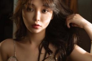 高端摄影师玫瑰娅幺幺茶超唯美私拍散播。