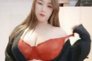 最新高颜值丰满肉感坦克主播合集