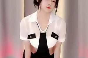 最新【虎牙重磅】清纯林小花L舞首次超有尺度散播