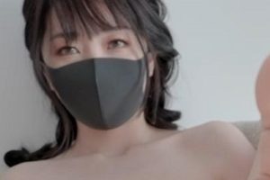 传说级玩偶姐姐hongkongdoll：1V254M碎花裙，粉嫩肌肤，自娱自乐，收藏获经济自由