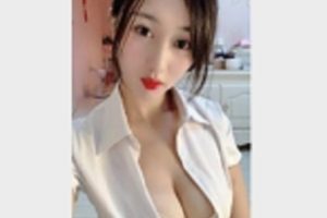 斗鱼美少女主播《奶玉火箭》19年度合集：火辣身材、精致五官、惊艳连衣裙，为你展现最美的魅力！