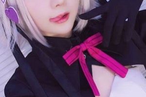 《你的小秋秋》：网红小秋秋的精彩视频合集，看她的热情和活力，珍惜当下！