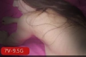 《秀人网极品奶牛：美能点燃给力，激发梦想》