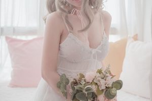 《YOKO宅夏COS26套高清合集：网红YOKO的精湛演技和清新外表，灵动自信，令人着迷》