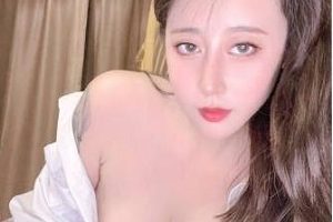 奈汐酱Nice六月私拍：网红女情兽让人一见倾心的魅力