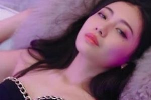 PureBeautyJVID夏暮光：性感女人味，美丽的安宁