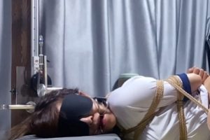 《小熊猫的神经病极端手段：绳精病女学生的红印记》