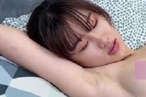 女性小香文文同互动：1V898MB百度盘搬运