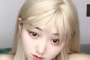 美少女擦根烟1V370MB百度盘