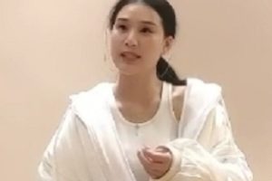 《双人游戏：边缘女神·明星脸·模特身材双姝争艳配合默契》1V+561M百度盘