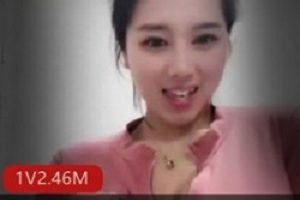 快手豪华大灯下的窒息精彩：敏敏双峰36F直播杀手锏！缺奶直男深V黑色露胸脯服大灯丰满F美女资源1集2.46M