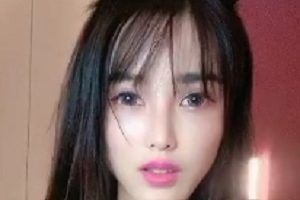 精选颜值网红美女单腿黑丝玩弄爆撩商品精选颜值黑丝美女玩弄爆撩视频