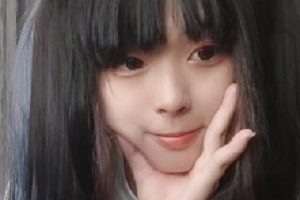 限时特惠软软身材漂亮高三学妹与学长激战三人游百度云1.2G