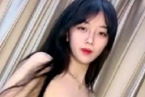 妖艳身材舞蹈露脸骚气独秀视频