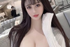 九头身风烧妻子-小鹿：长腿胸前软肉翘臀网红的颜值身材吸引单男和多人游，特写摇一资源