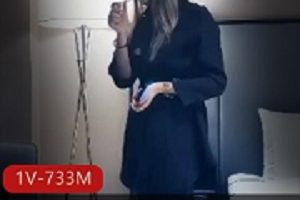 修身黑衣约会酒店前凸后翘