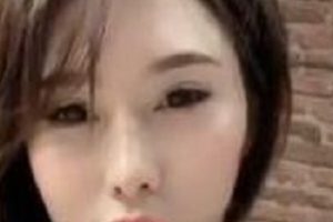 香港顶级美女米布儿资源视频1.3G，美腿模特身材绅士必收