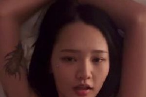 OnlyFans账号观看Mueylix和小S的视频，让他们为你伺候！