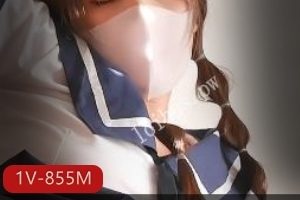 糕谯琦：P机水手服自拍特写口罩少女，11分钟观看