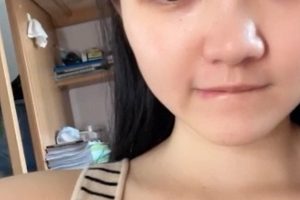 学妹宿舍大胆流血洗澡表演视频10v+19g百度盘