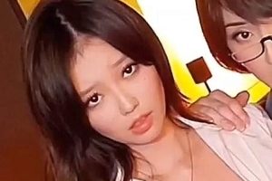 网红AsianAlison与两名TS的男女大战1v1，售价790m