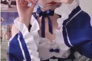 韵韵COSER作品合集：清纯妹子的豪放魅力