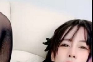 网红大罩杯网袜美腿玻璃棒1.24G百度盘资源，1V1搬运转载，进入赏析美腿玻璃棒！