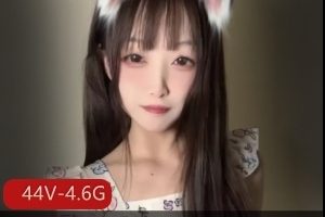 露脸合集+自拍平台+青春清纯+神探狸狸+44V4.6G+，身材颜值舞蹈道具秀，尽享她的魅力！