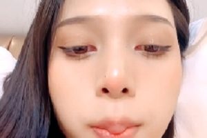 约个上海小骚妇全程露脸互动合集1V990M，双重压缩解压，撩骚解压乐趣