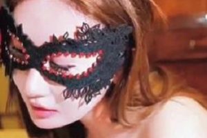 秀人网江淑影真枪实弹第一P[1V998M]，自拍资源，时长13分，假名上位，车灯眼罩，下载观看。