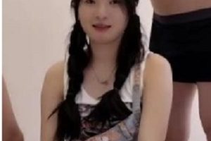 扣扣传媒清纯女星琳琳最新合集1V1G，榨弄男演员