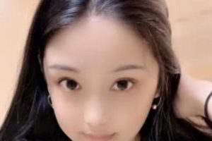 快手燕子姐纯素颜直播精华合集15P小体积青涩诱人