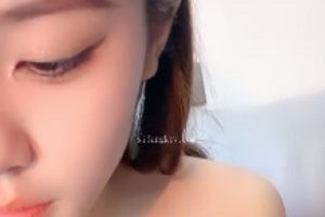 半糖虞姬放飞表演1部1.52G绝赞流鼻血