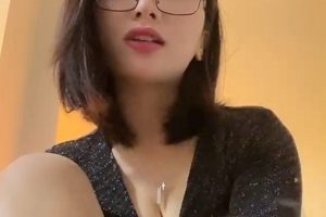 美知瑠套路直播黑丝诱惑1V335M香水足系列精选