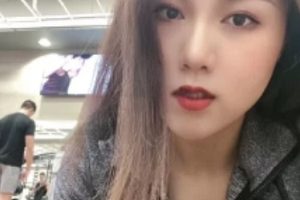 女大学生私密视频合集35部1.24G深夜独处放飞自我