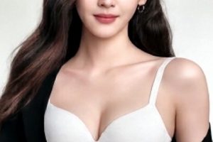 AI明星网红动态脱衣合集某房115V220M独家